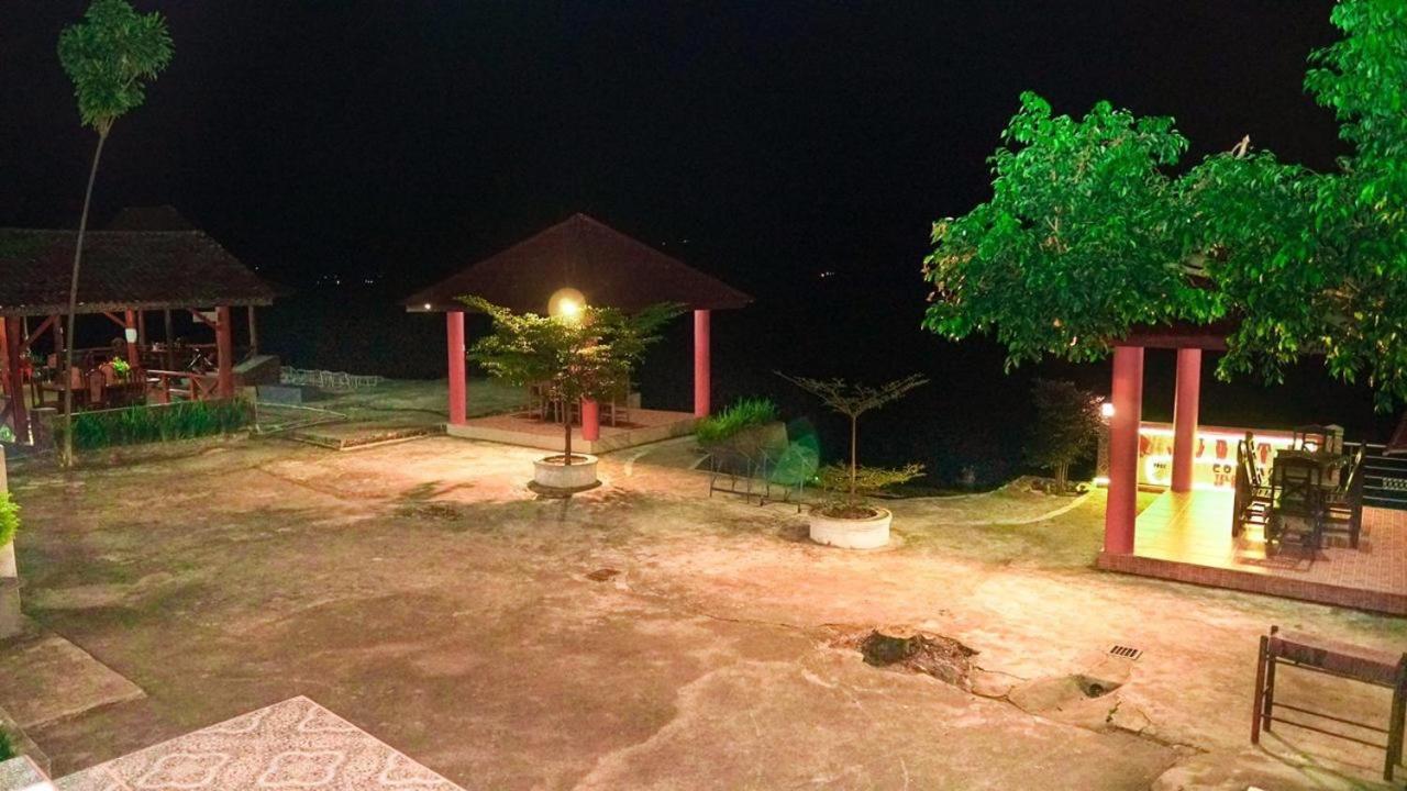Judita Cottages Tuktuk Siadong Exterior foto