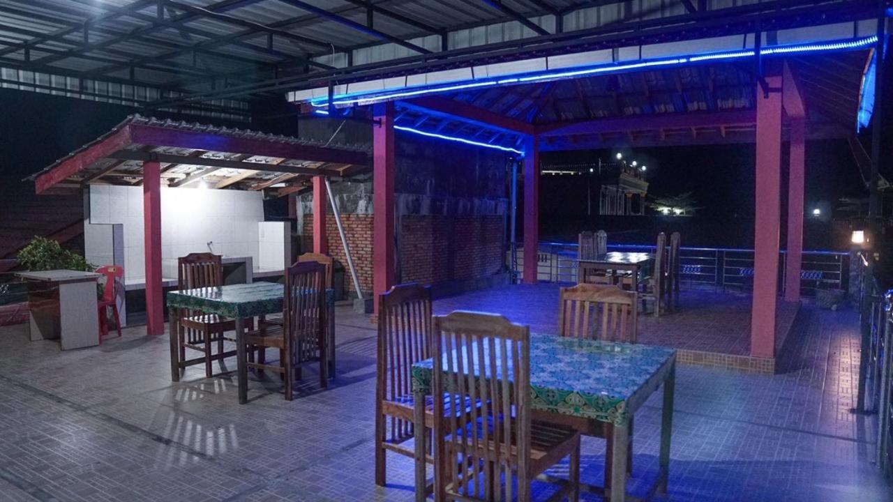 Judita Cottages Tuktuk Siadong Exterior foto
