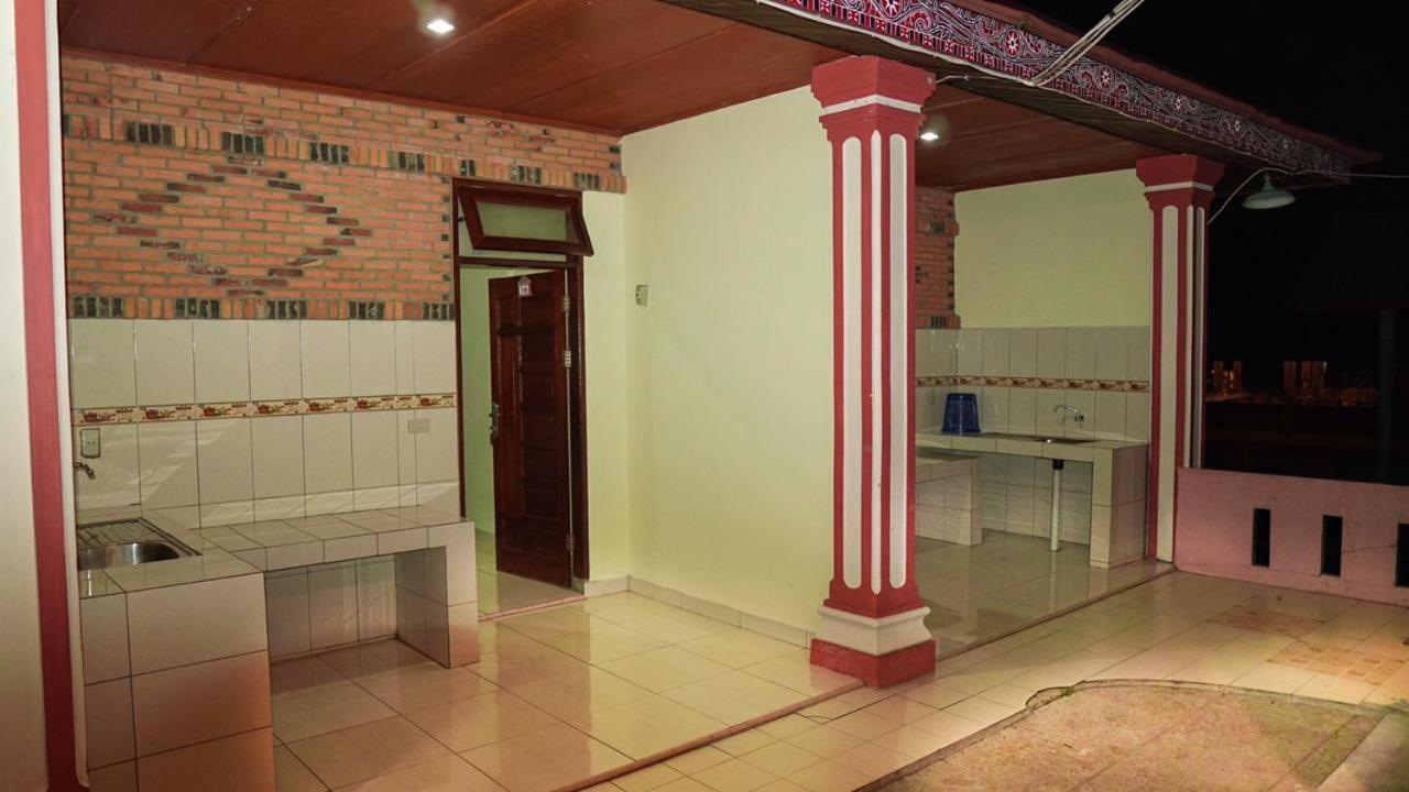 Judita Cottages Tuktuk Siadong Exterior foto
